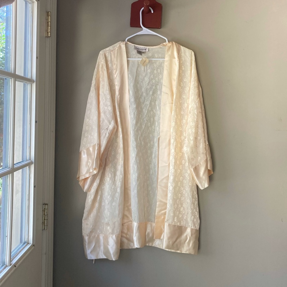 Vintage Cacique Cream Floral Lingerie Night Robe M/L NWT